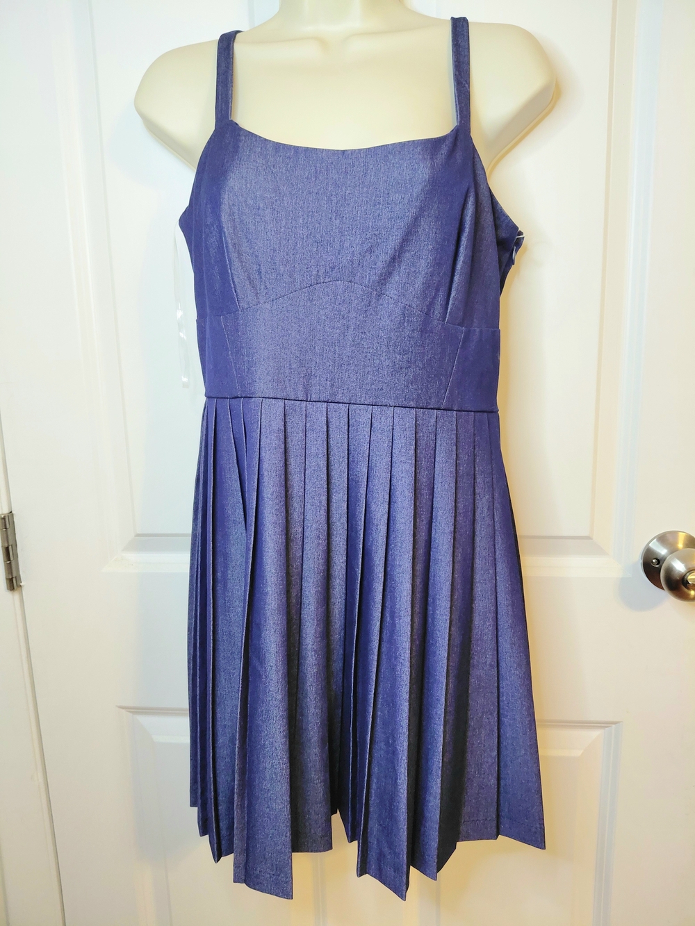 Trixxi Navy Denim Chambray Pleated Mini SPRING SUMMER dress 90's Style. Sz Med - Picture 2 of 10